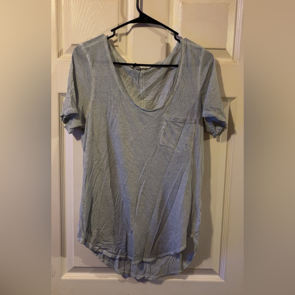 Calvin Klein women’s grey shirt leg